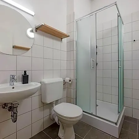Moricz Student Living Hostel *